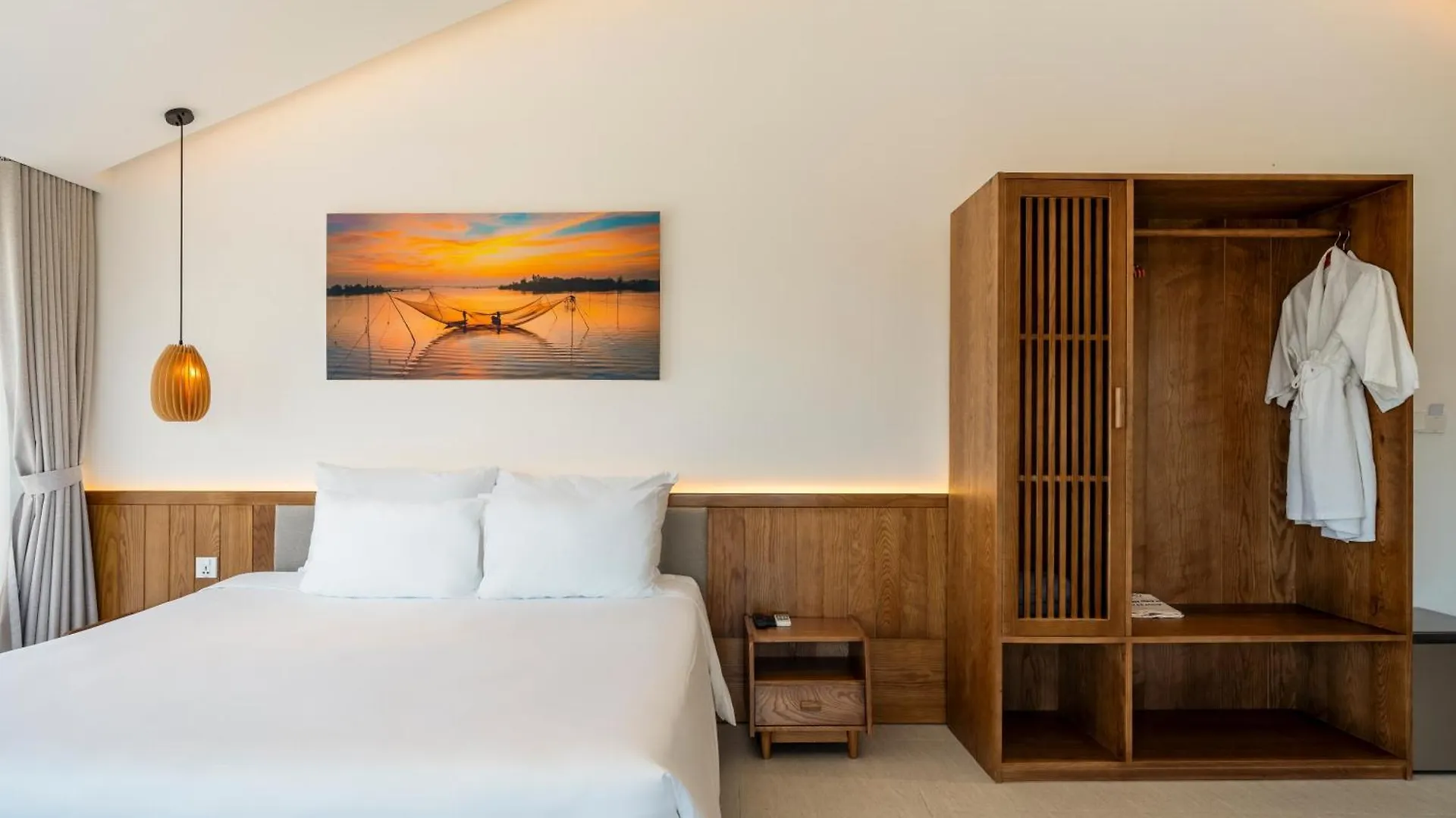 Shoreline Stay Hoi An